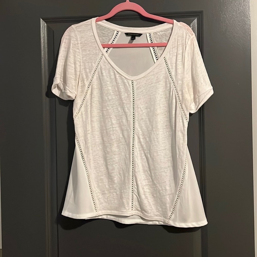 Size XS banana republic white vneck